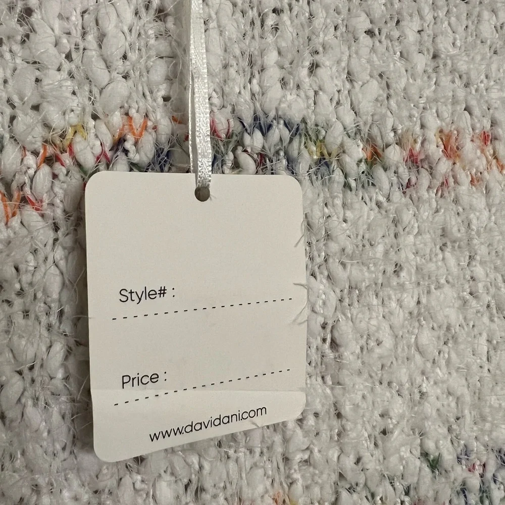 NWT Davi & Dani Women’s Sweater. Super Soft And Cozy! - Picture 2 of 7